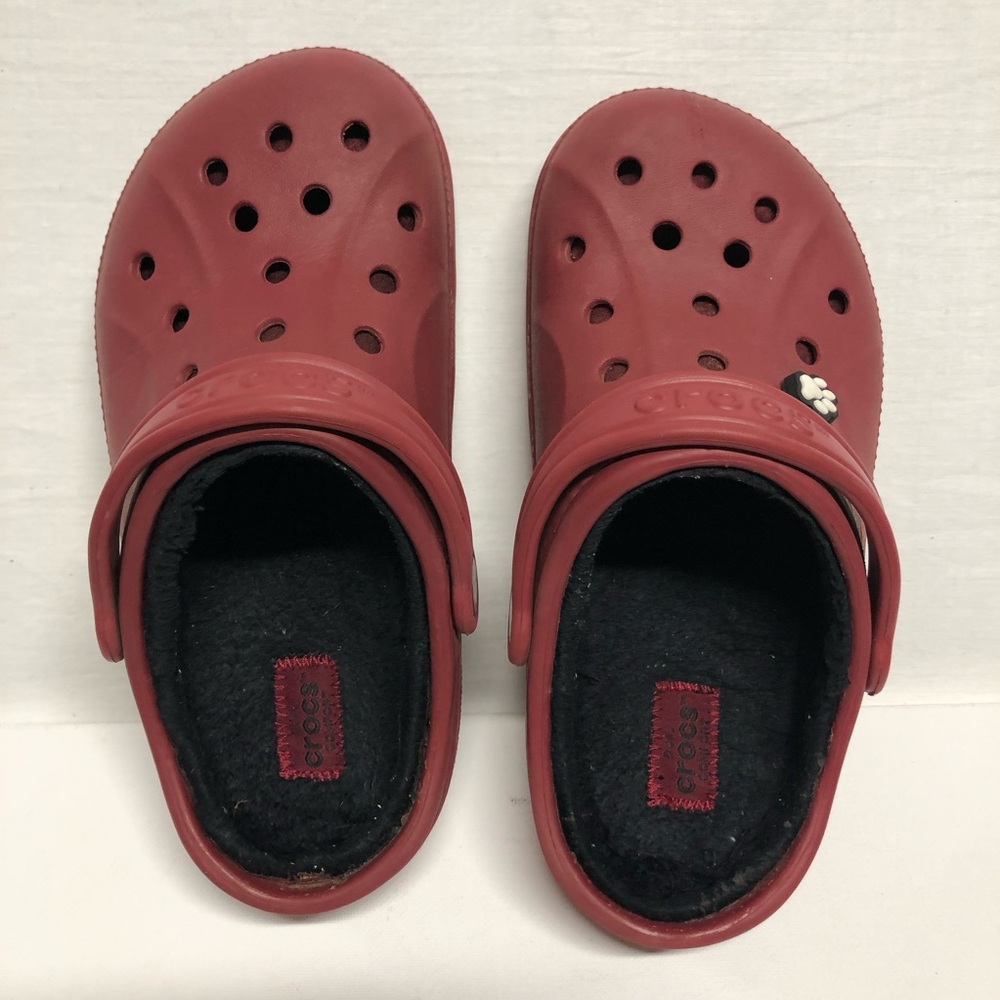 CROCS Dual Comfort Insulated Faux Fur Junior Sandals Dark Red size J2